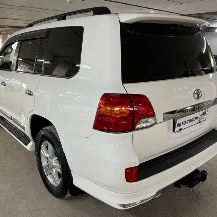 Toyota Land Cruiser, 2013