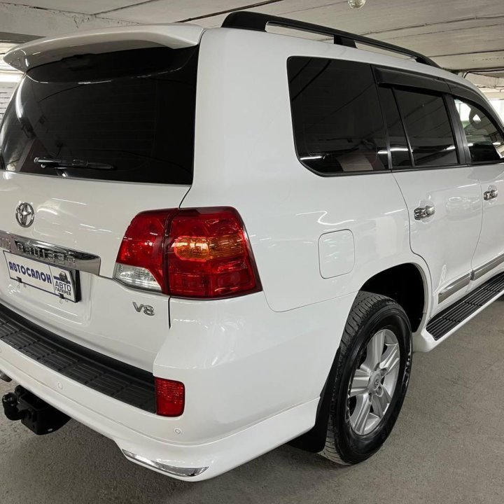 Toyota Land Cruiser, 2013