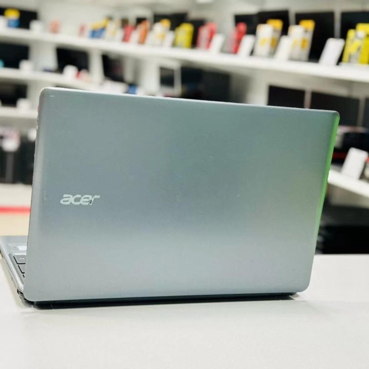 Ноутбук Acer / i7-4500U / 8G / SSD / Radeon 8600M