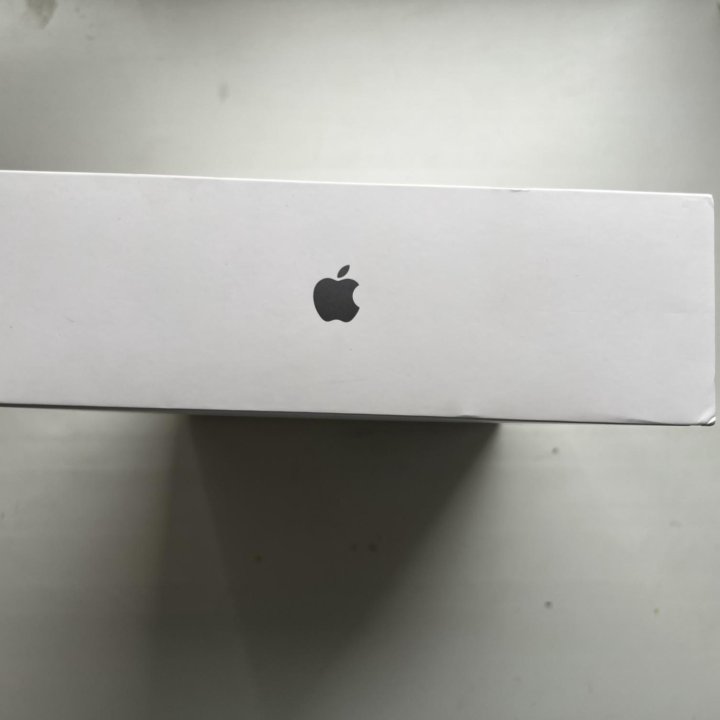 Коробка от MacBook Air