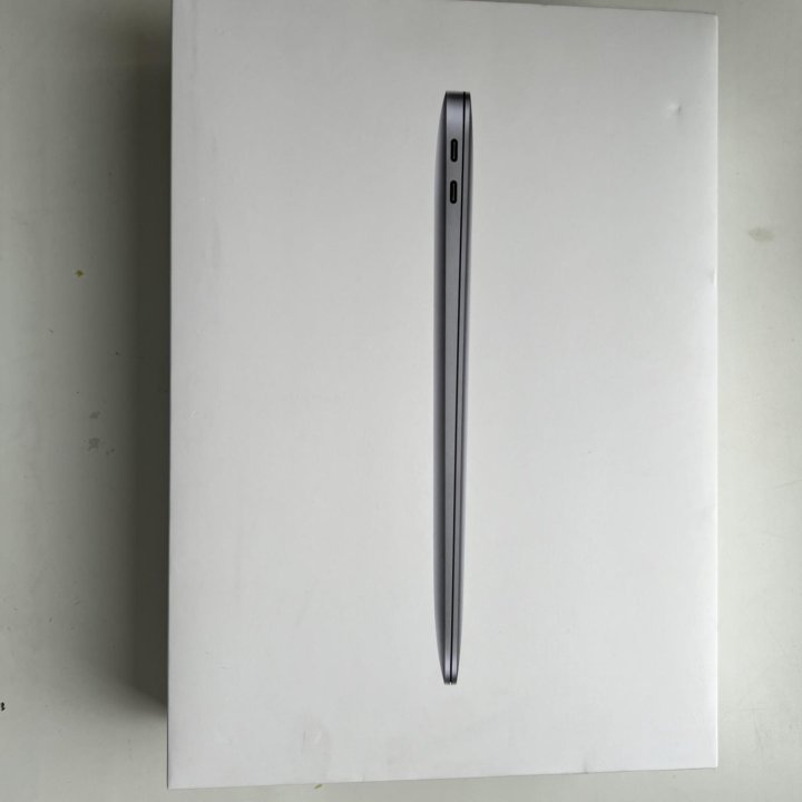 Коробка от MacBook Air