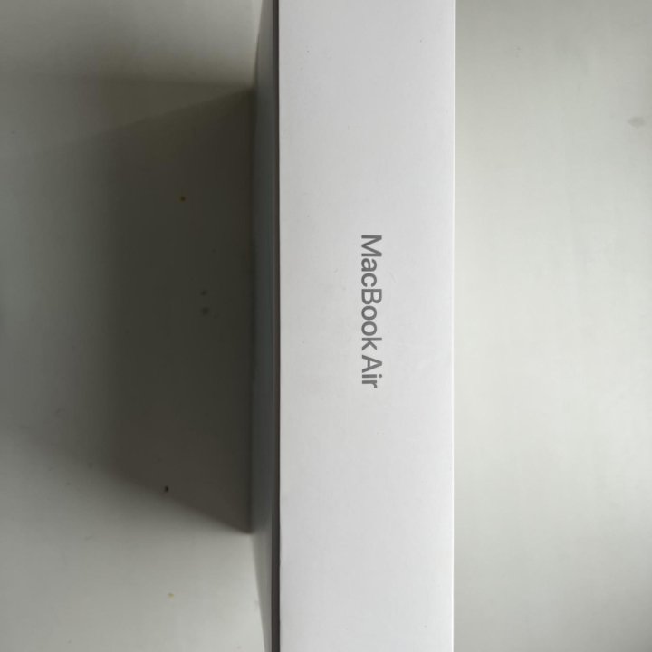 Коробка от MacBook Air