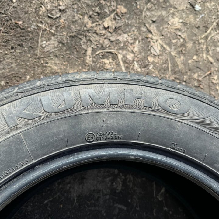 2шт. 235/65 R17 KUMHO ЛЕТО