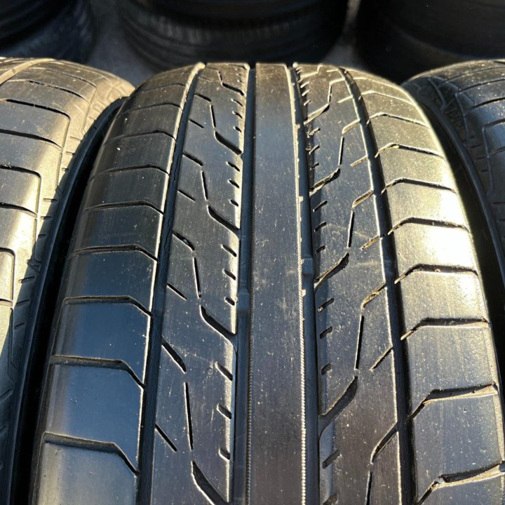 Лето Toyo DRB 215/55 R17 94V