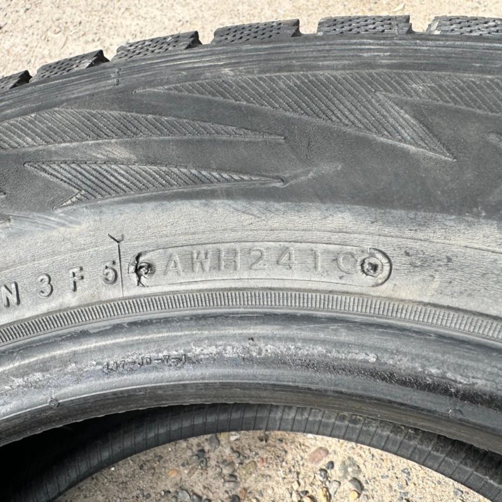 225/65 R17 TOYO ЛИПУЧКА