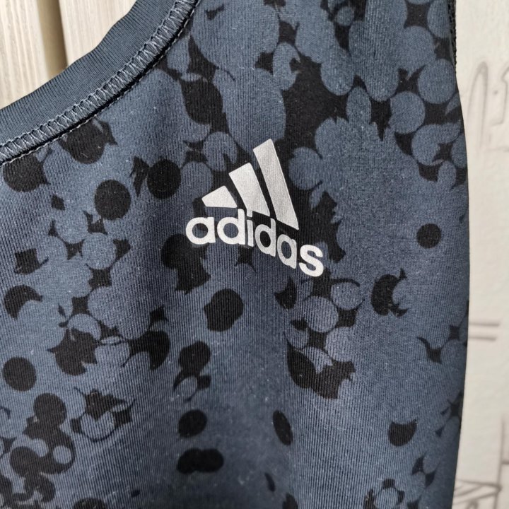 Спортивная женская майка Adidas