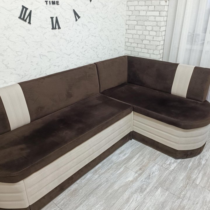 Диван кухонный