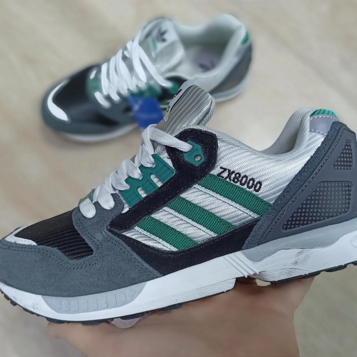 Кроссовки мужские adidas