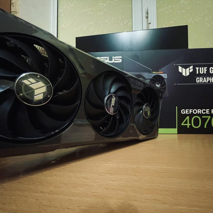 Видеокарта nvidia GeForce RTX 4070 Ti asus 12Gb