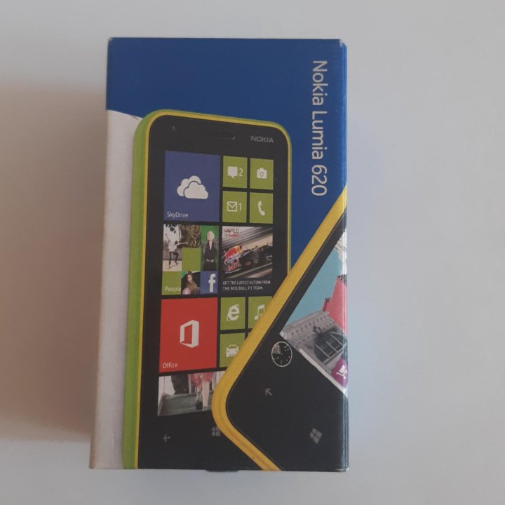 Телефон Nokia Lumia 620, новый