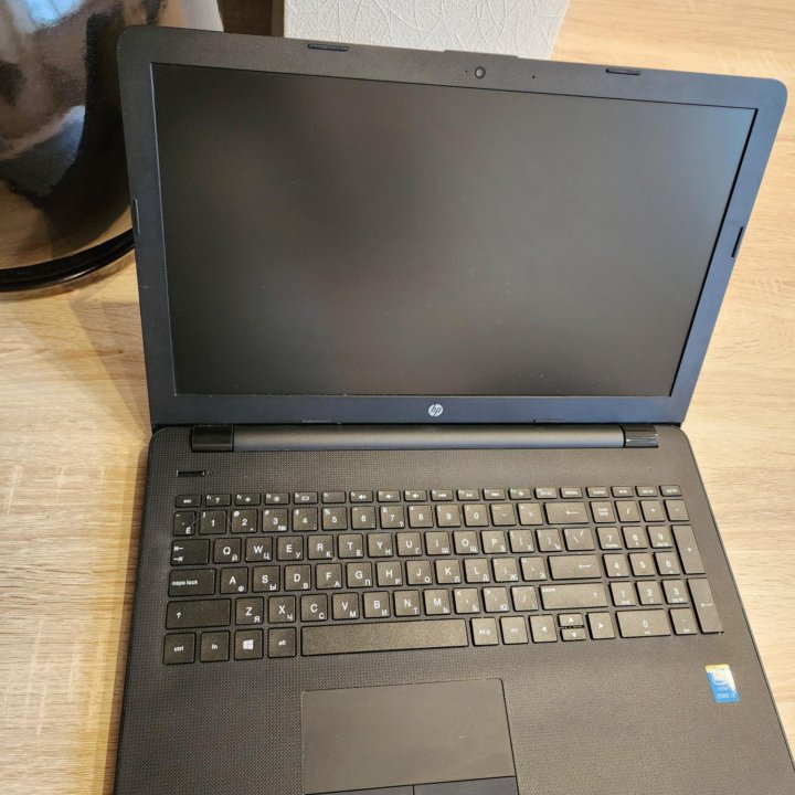 HP, core i3, 8gb, 256SSD, FullHD