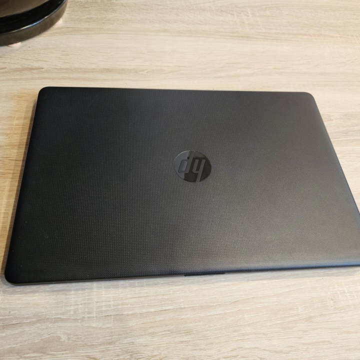 HP, core i3, 8gb, 256SSD, FullHD