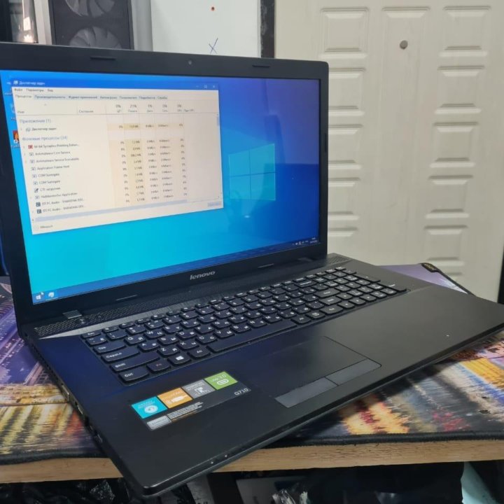 Lenovo i7-4702mq 8gb 1000gb GT920m 2gb 17.3