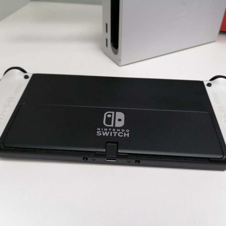 Nintendo Switch Oled 192gb+999игр