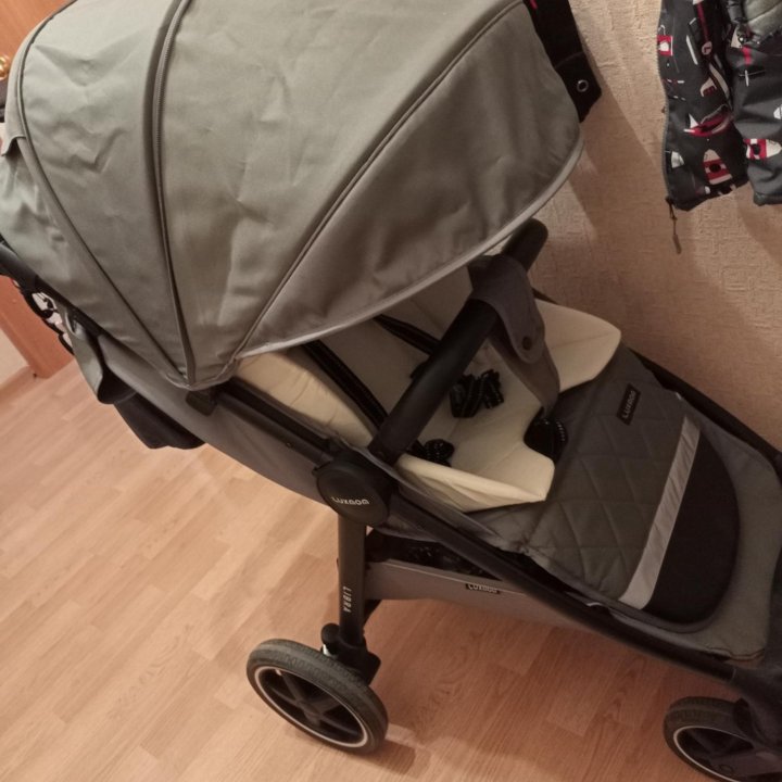 Прогулочная коляска всесезонная Luxmom libra 730 с