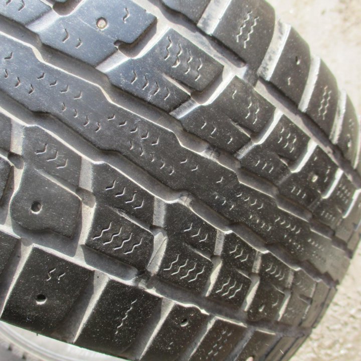 2шт 185 \ 65 R15 Dunlop