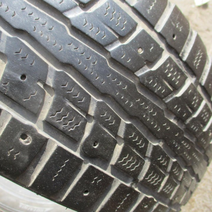 2шт 185 \ 65 R15 Dunlop