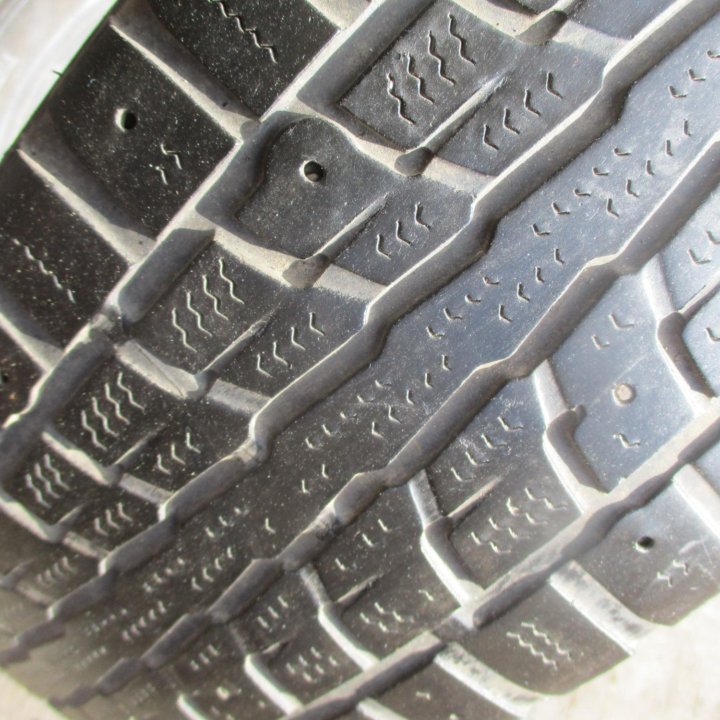 2шт 185 \ 65 R15 Dunlop