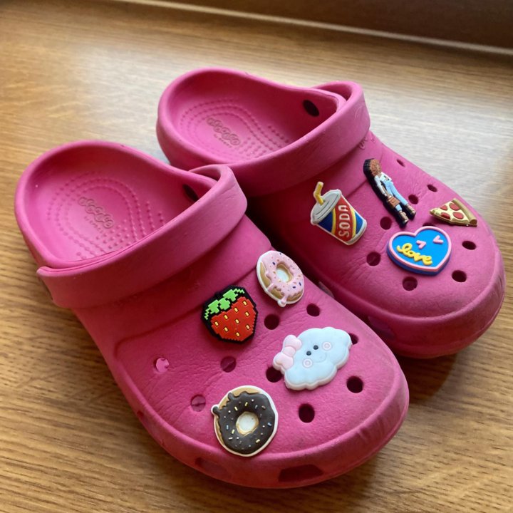 Crocs j1