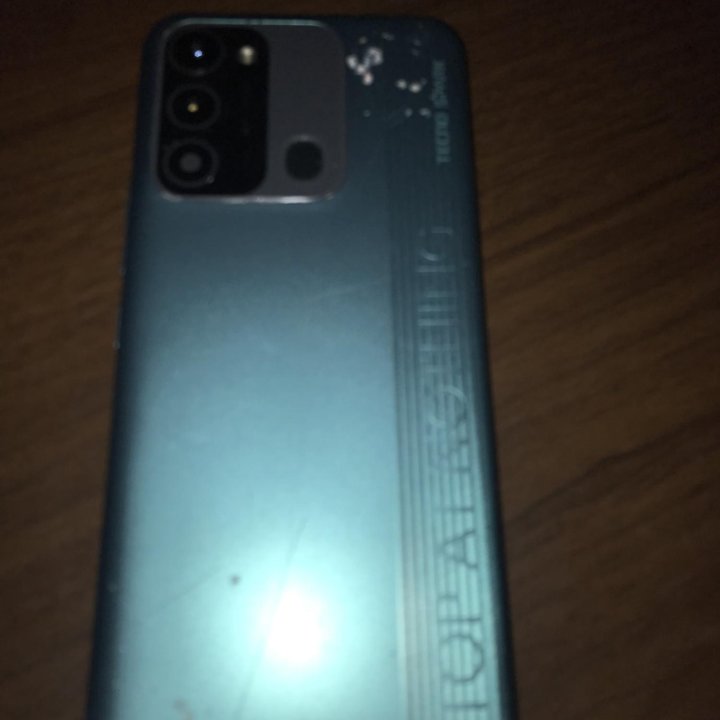 Смартфон техно спарк