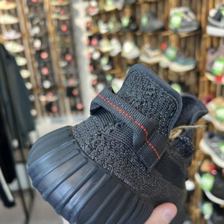 Кроссовки Adidas Yeezy Boost 350