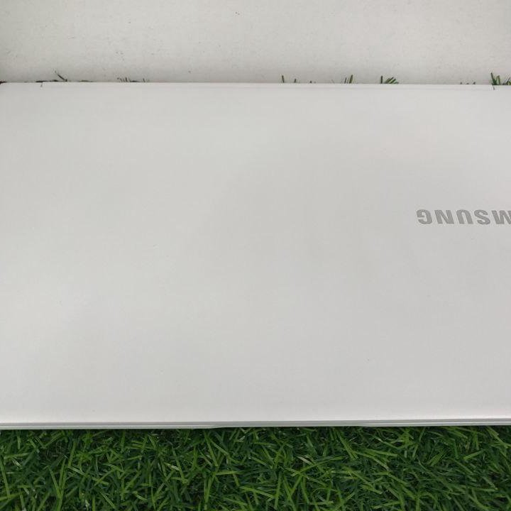 Шустрый Samsung (Pentium 4405U/ 4GB/ SSD128GB)