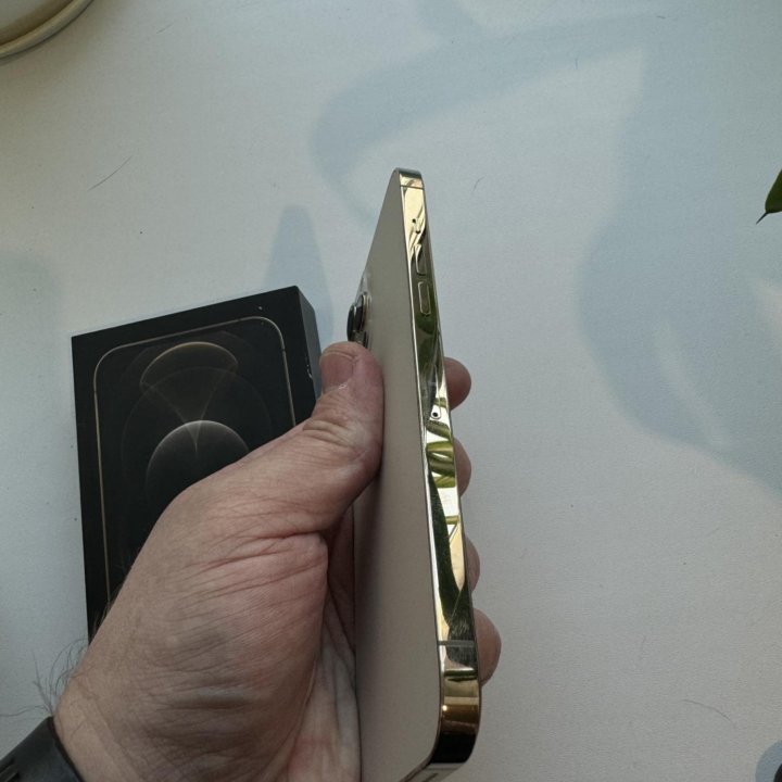 Продам iPhone 12 ProMax 256Gb Gold РСТ