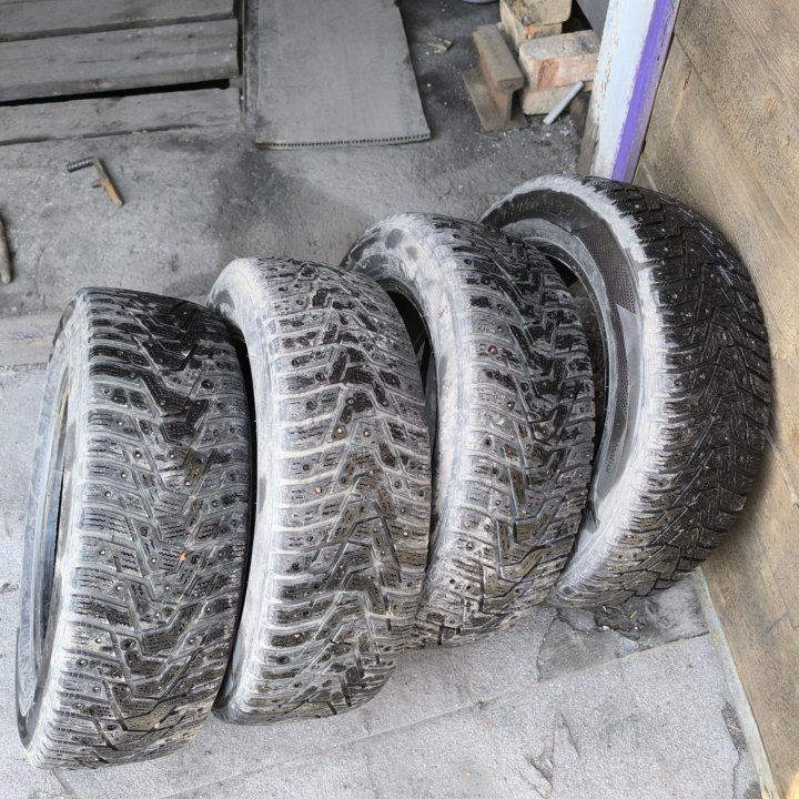 Зимние шины Hankook 185/65 R15