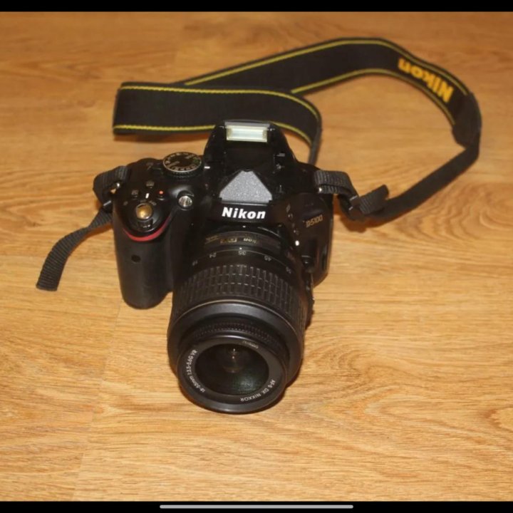 Nikon D5100 Kit 18-55