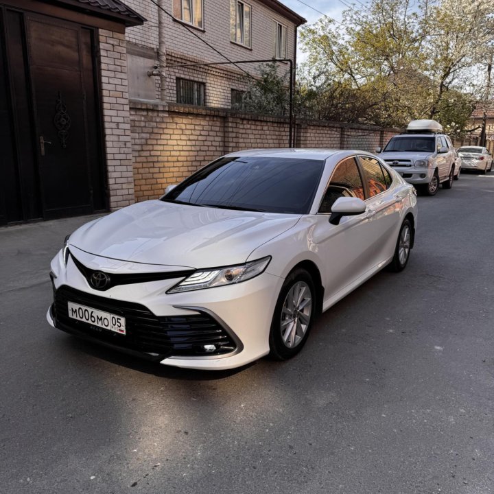 Toyota Camry, 2023