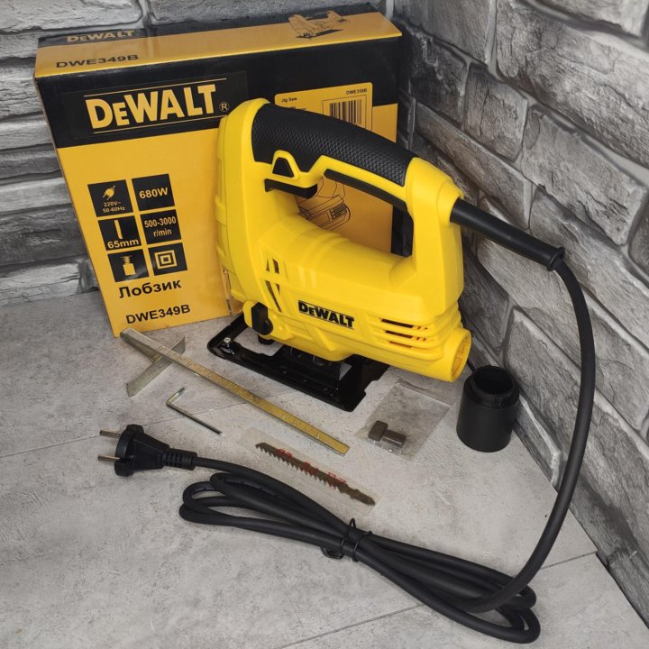 Лобзик DeWalt с регулятором оборотов (Новый)