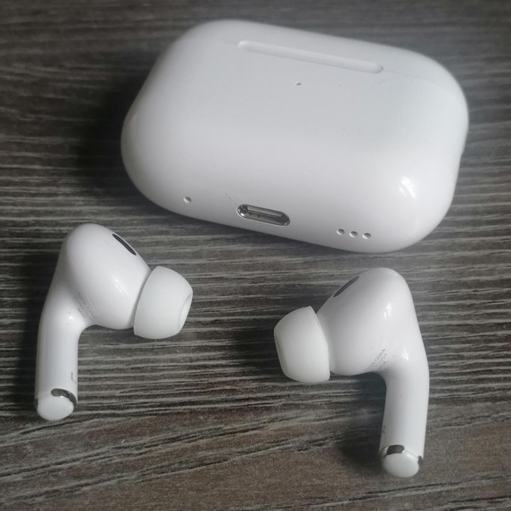 Apple AirPods Pro 2 type-c