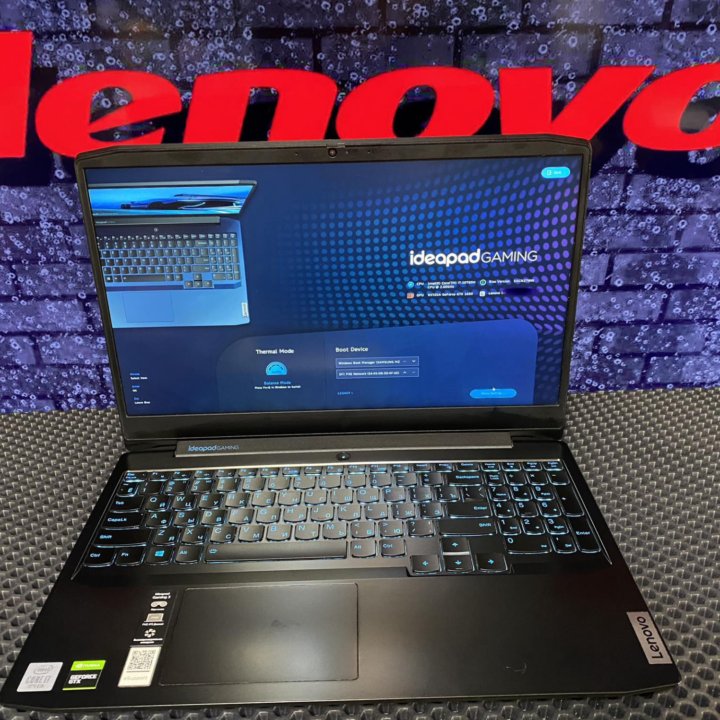 Игровой ноутбук Lenovo 120 герц экран и i7-10