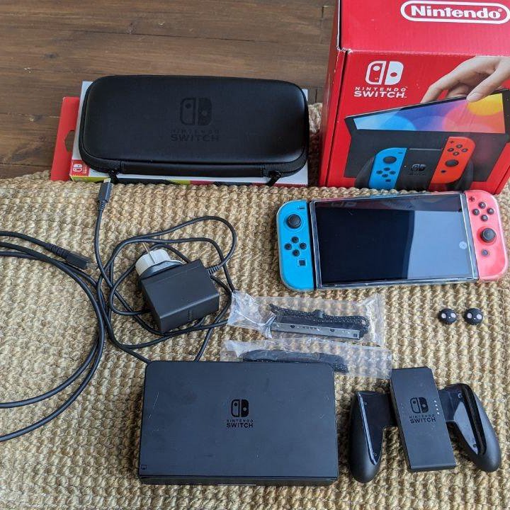 Nintendo Switch OLED 64Gb