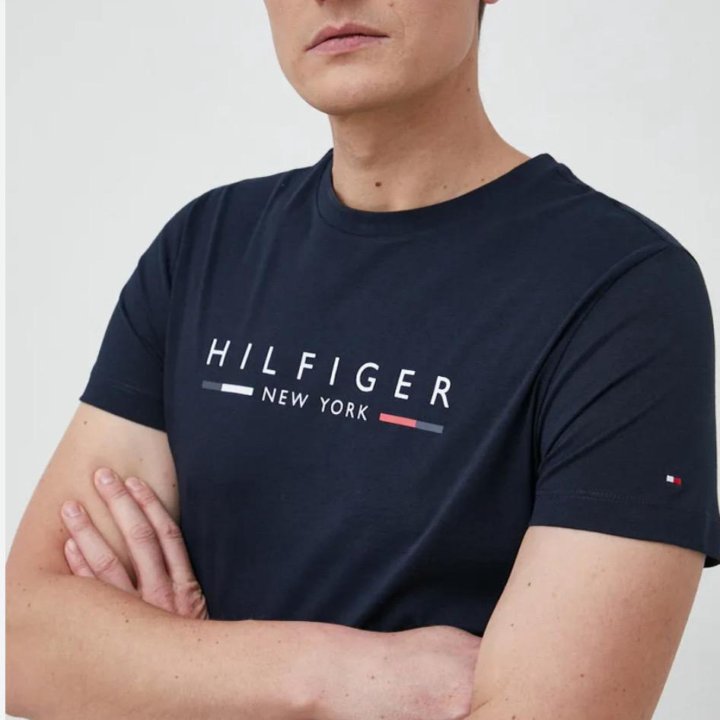 Футболка Tommy Hilfiger ( новая ,оригинал)