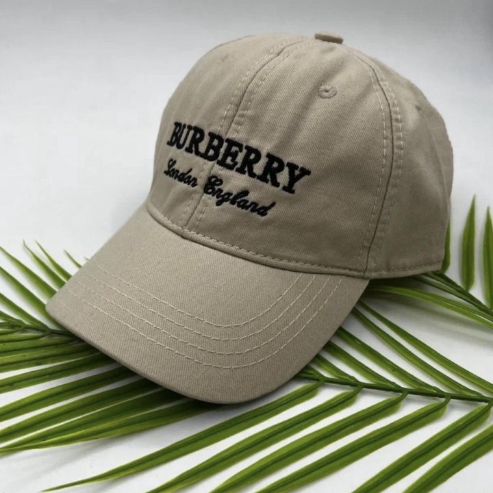 Кепки Burberry