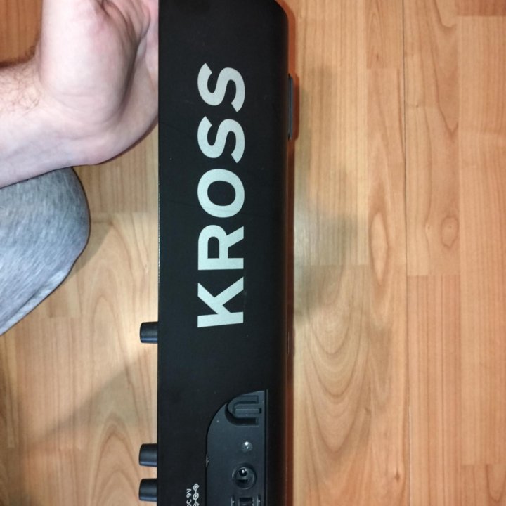 Синтезатор Korg Kross 2