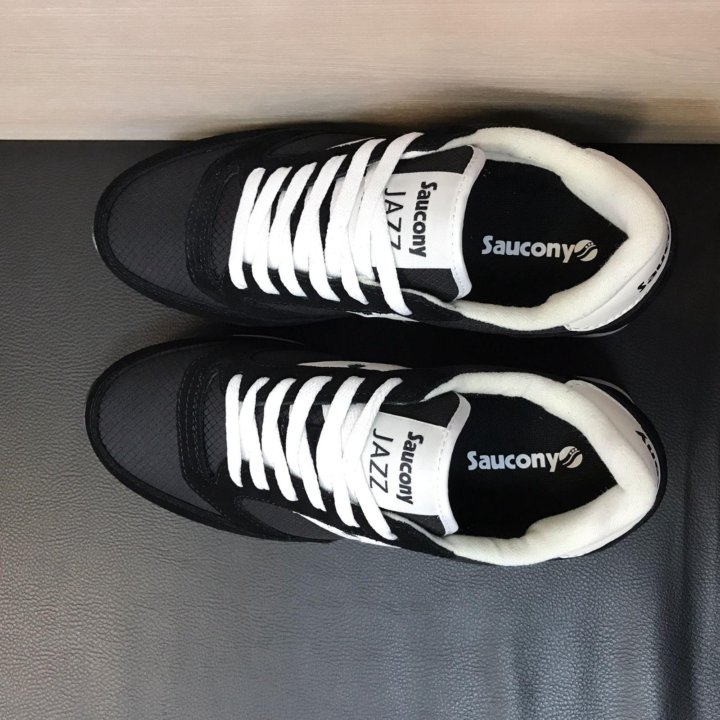 Кроссовки Saucony Jazz мужские черные