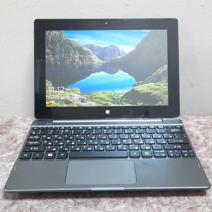 Планшет с клавиатурой Acer Switch One 10 SW1-011