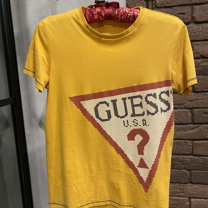 Футболка женская Guess