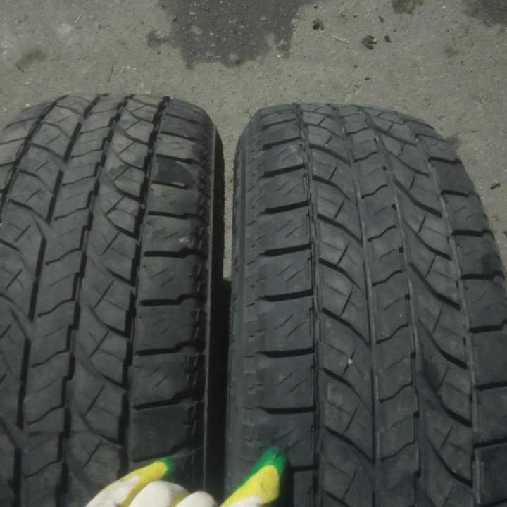 Yokohama Geolandar A/T-S G012 215/70 R16 100S