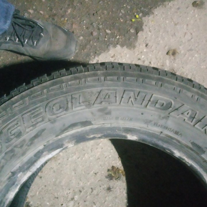 Yokohama Geolandar A/T-S G012 215/70 R16 100S