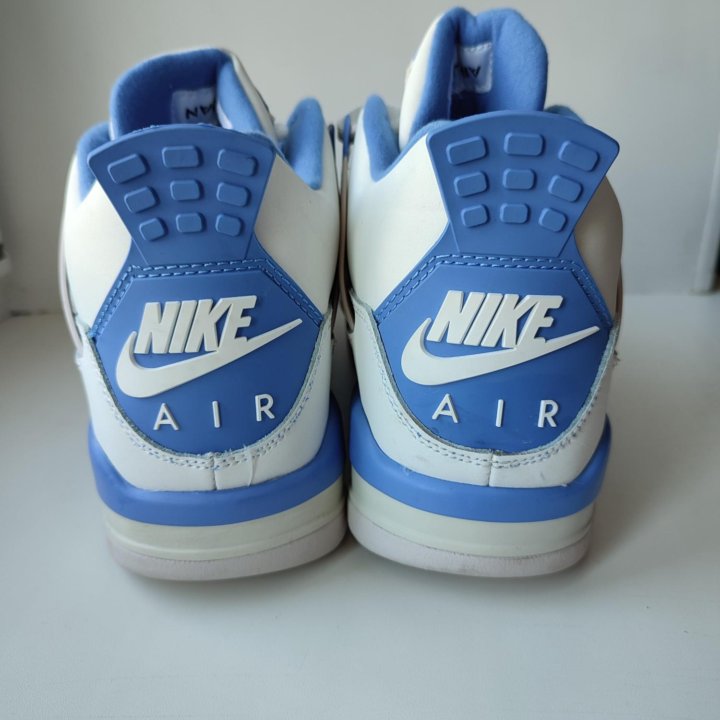  Кроссовки Nike Air Jordan