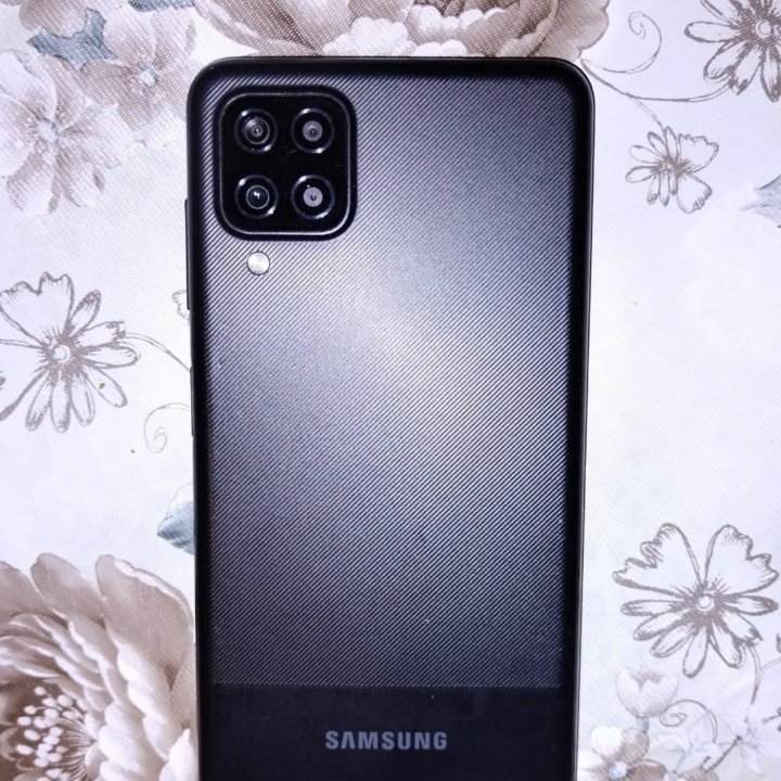 Samsung A12