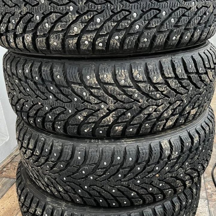 Nokian Hakkapeliitta 9 185/65 R15