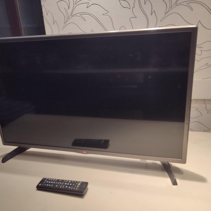 Телевизор LG цифровой 32'' 81см