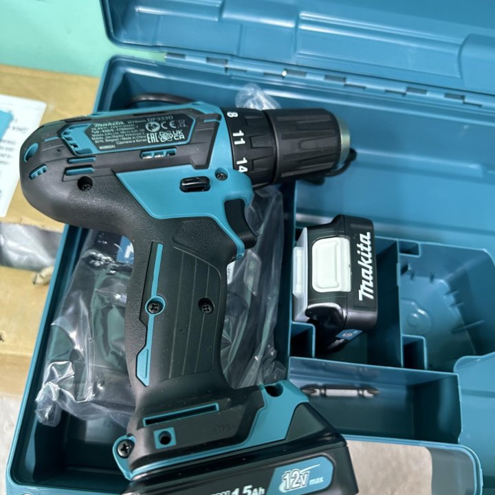 Дрель-шуруповерт Makita 12V