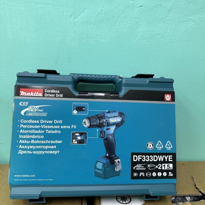 Дрель-шуруповерт Makita 12V