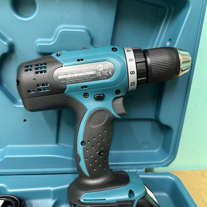 Дрель-шуруповерт Makita 18V