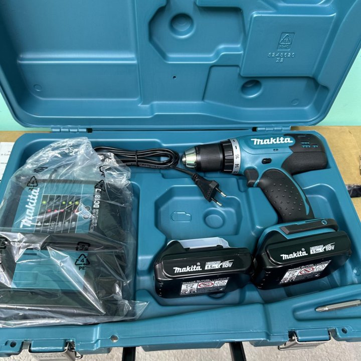 Дрель-шуруповерт Makita 18V